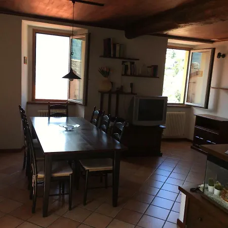 דירה Casa Al Portico נסו