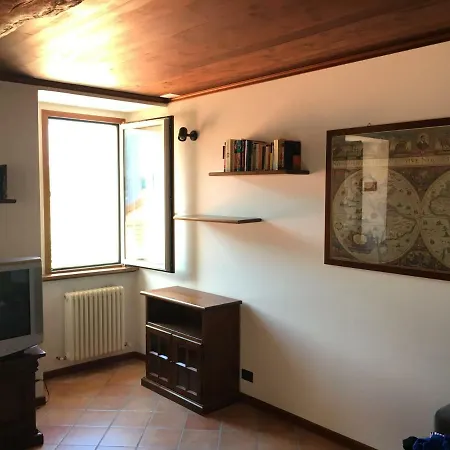 דירה Casa Al Portico נסו