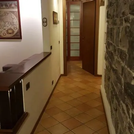 דירה Casa Al Portico נסו